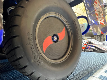 Low-Profile Defender Style Mud Plug for Traxxas Late Model/Modified