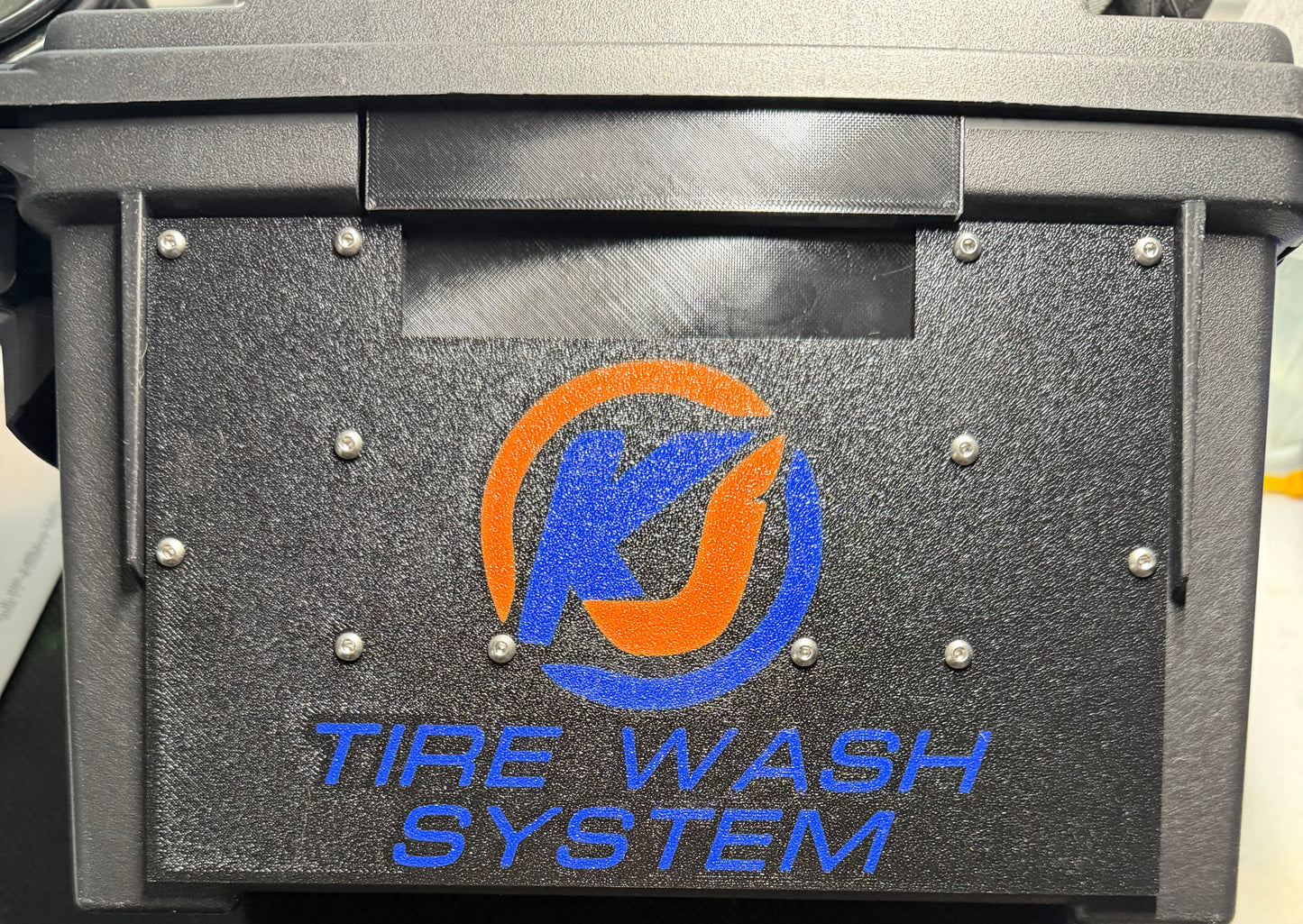 Tire Cleaning System for 1/10 Scale Tires