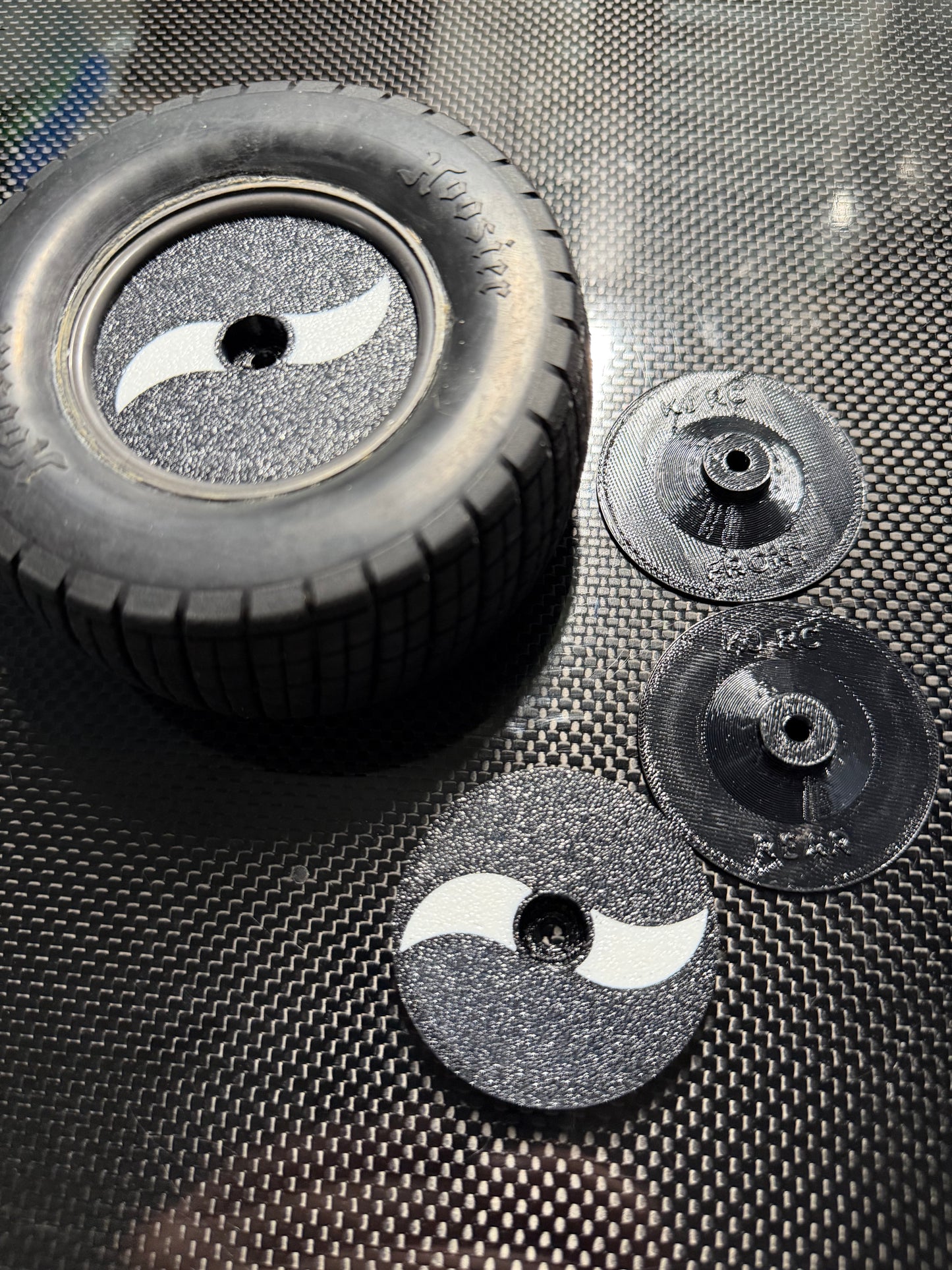 Low-Profile Unbreakable Defender Style Mud Plug for Traxxas Late Model/Modified
